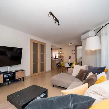 Holiday home Prekrasna Kuca Za Odmor Za Nezaboravan Odmor